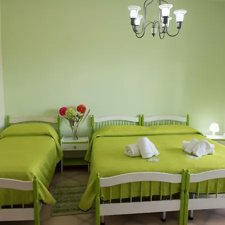 Area Domus ベッド・アンド・ブレックファスト