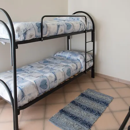 ベッド・アンド・ブレックファスト Area Domus