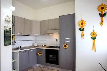 Area Domus לינה וארוחת בוקר 2*