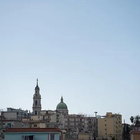 ベッド・アンド・ブレックファスト Area Domus