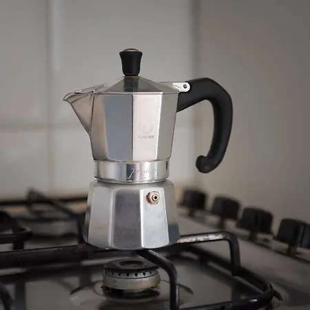 ベッド・アンド・ブレックファスト Area Domus 4*