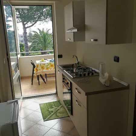 לינה וארוחת בוקר Area Domus פומפיי